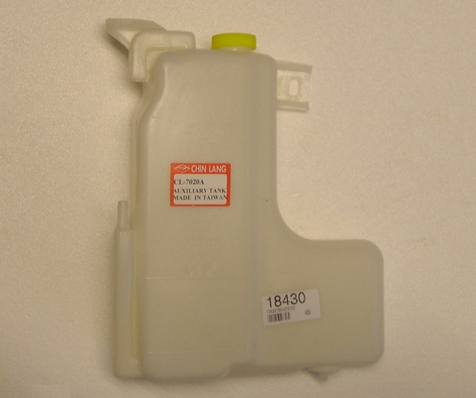 TANQUE RADIADOR NISSAN D22 98