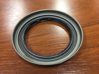 RETEN  80.0 X 97.0 X 10/18.5 R/DEL HILUX (INT) 4WD