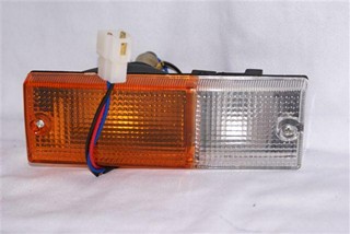 FAROL PARAG DER ISUZU TFR 91 (2 COLORES)