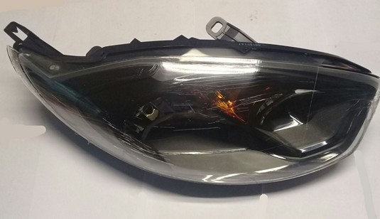 SEMIOPTICA IZQ FORD FIESTA 11 NEGRA DEPO