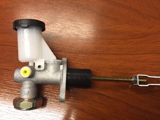 BOMBA EMBRAGUE NISSAN D22