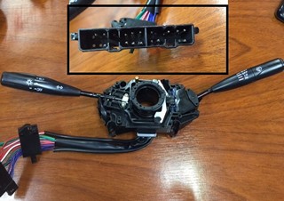 LLAVE LUCES TOYOTA HILUX 91-01