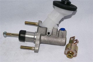 BOMBA EMBRAGUE TOYOTA CE80-90-100-110 FUDI