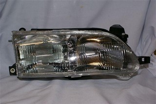 SEMIOPTICA DER TOYOTA COROLLA 93 (BRA) DEPO