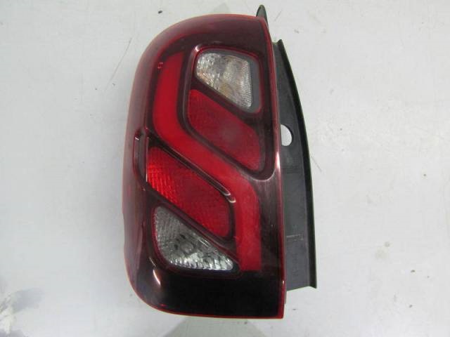 FAROL TRA IZQ RENAULT DUSTER 16