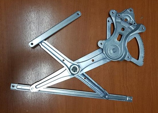 LEVANTACRIS DEL IZQ TOYOTA COROLLA 03 (EL-S/MOTOR)