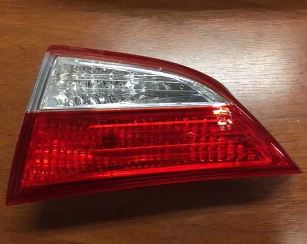 FAROL VALIJA DER HYUNDAI ELANTRA 12