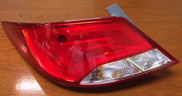 FAROL TRA IZQ HYUNDAI ACCENT 14 (SEDAN)*