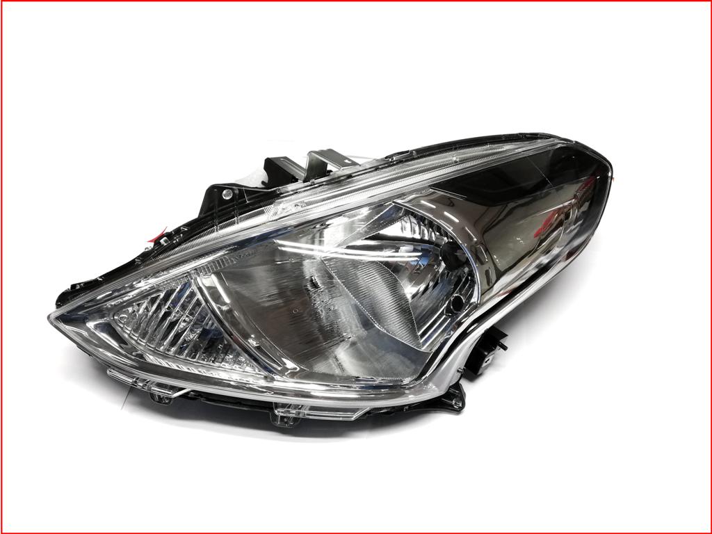 SEMIOPTICA IZQ NISSAN VERSA 2015-2019