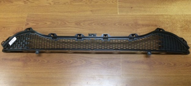 REJILLA PARAG DEL PEUGEOT 208 2013(AMERICA LATINA)