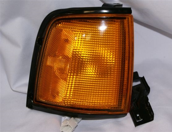 FAROL DEL DER ISUZU 91 (AMBAR) DEPO