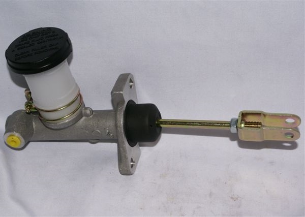 BOMBA EMBRAGUE NISSAN 2-4WD FUDI