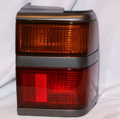 FAROL TRA DER KIA BESTA 94