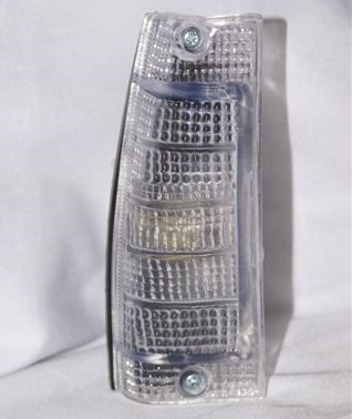 FAROL DEL DER TOYOTA COROLLA 81 DEPO