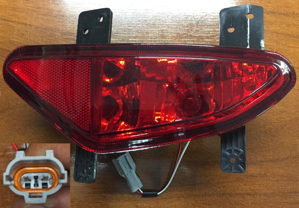 FAROL NIEBLA TRA DER GEELY LC CROSS