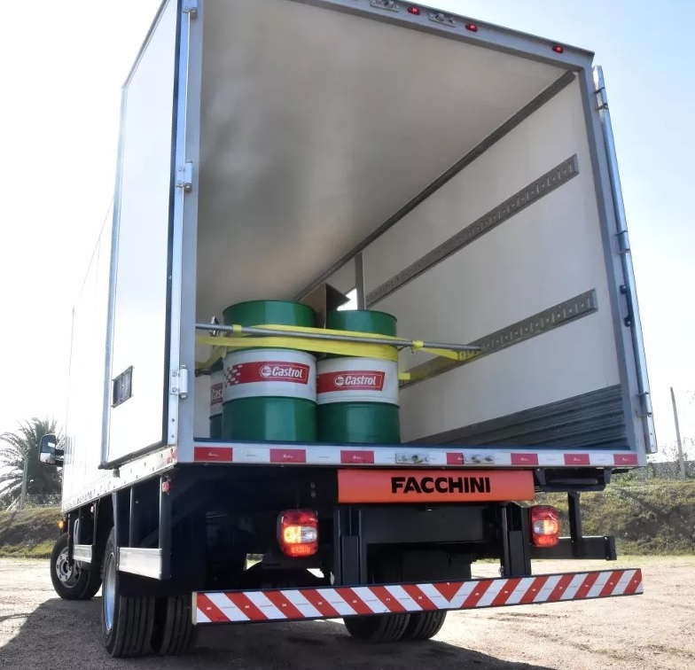 FOTO VW DELIVERY 11-180 2020 TRASERA