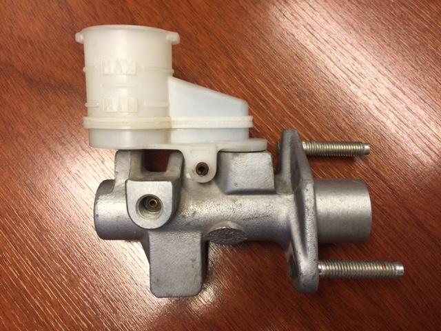 BOMBA EMBRAGUE MITSUBISHI L200 SPORTERO 06
